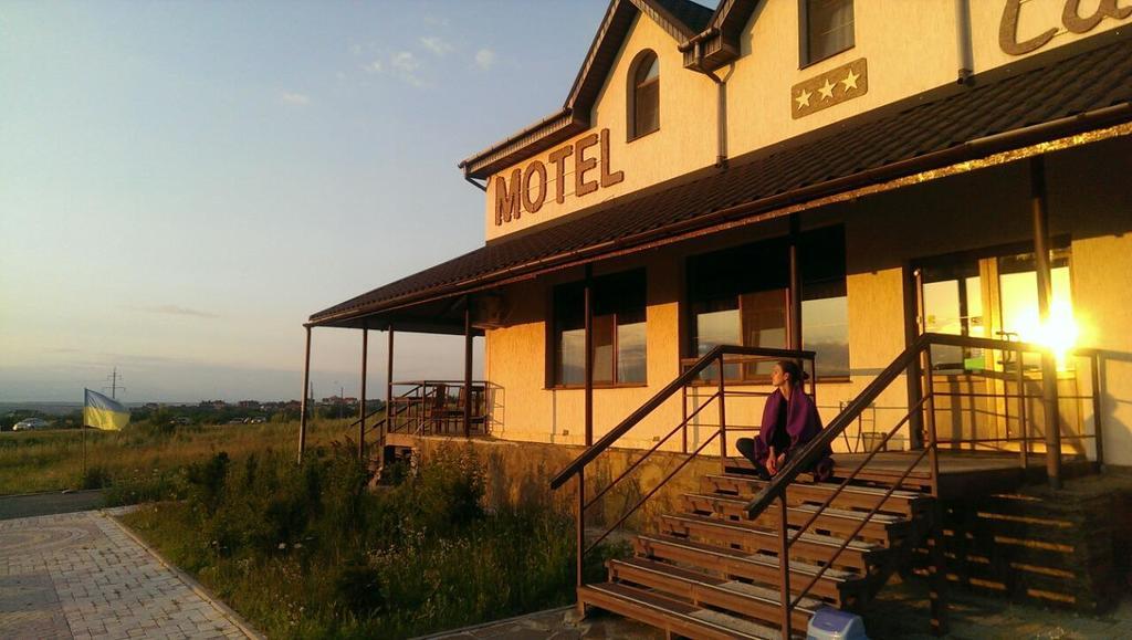 Motel Sacvoyage Kharkiv Extérieur photo